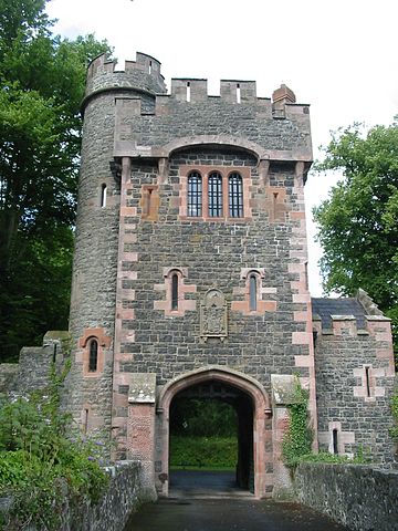 360px-Gate_Glenarm_Castle_County_Antrim