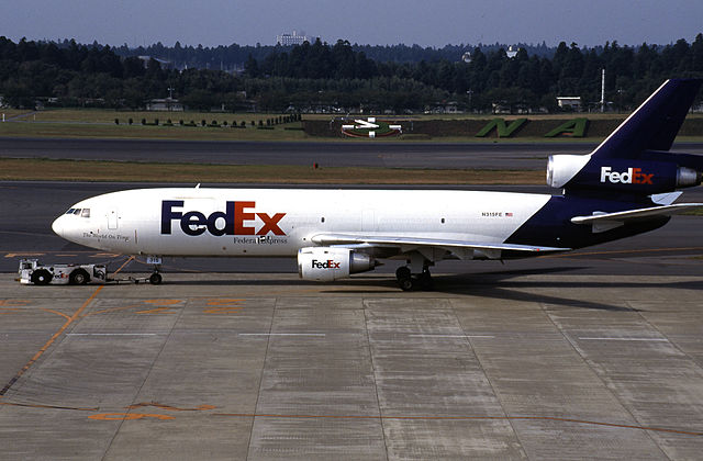 640px-Federal_Express_DC-10-30F(AF)(N315FE_48313_443)_(3975571755)