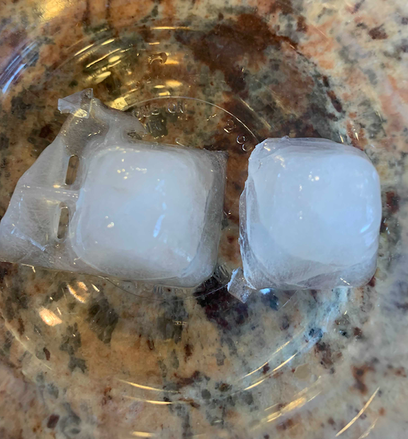 How to Make Ice Cubes That Don't Taste Bad