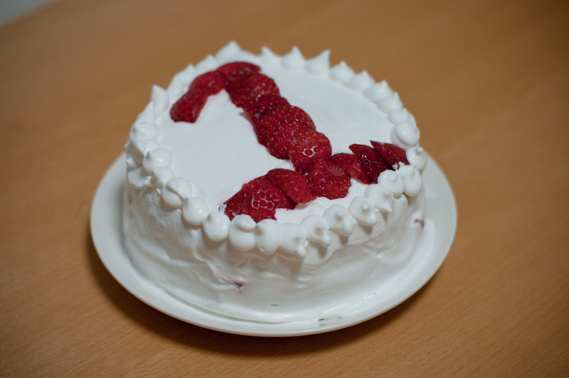 1st_Birthday_Cake_(１歳の誕生日ケーキ)_(3470200661)