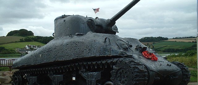 640px_Sherman_tank_at_memorial_for_those_killed_in_Operation_Tiger